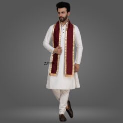 ''Maroon Traditional Convocation Sash with Golden Border''>